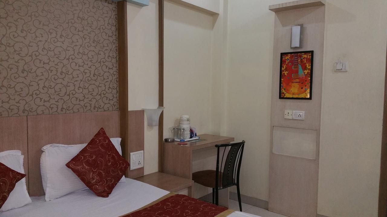 Hotel Panchratna Panvel Luaran gambar