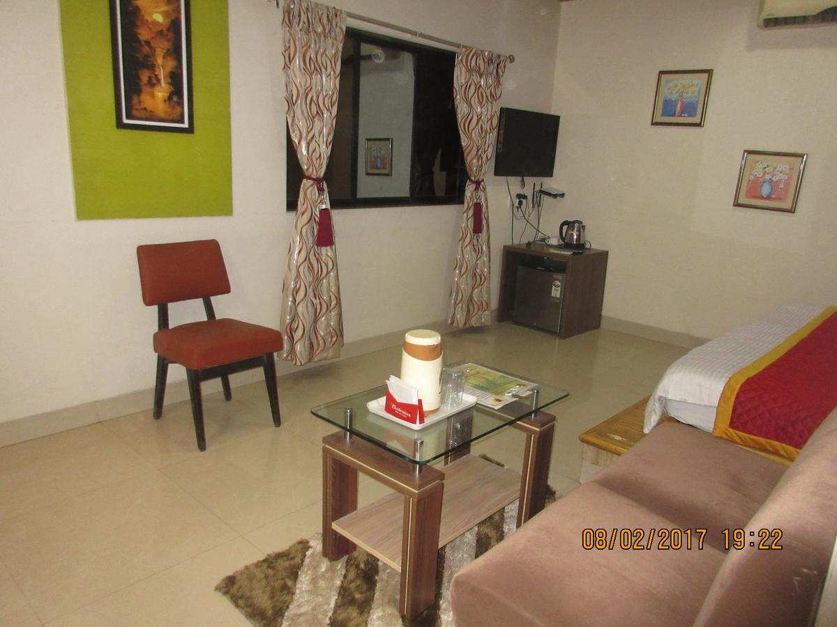 Hotel Panchratna Panvel Luaran gambar