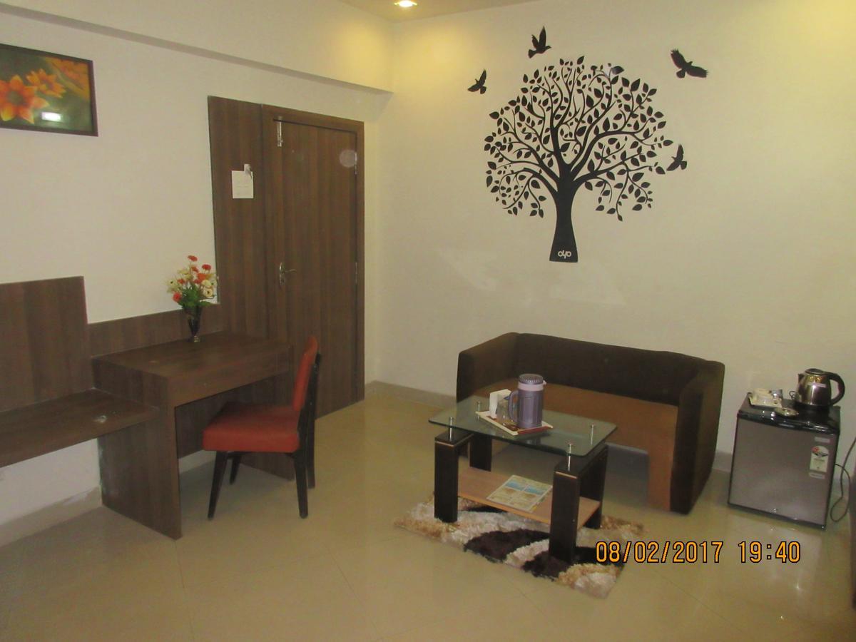 Hotel Panchratna Panvel Luaran gambar